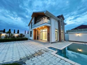 Bakı, həyət evi 5 otaqlı, satılır, 250 m² , 5 sot , Xəzər rayonu, Şüvəlan