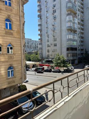 Bakı, yeni tikili 3 otaqlı, satılır, 128 m²  , Nəsimi rayonu, 5-ci mikrorayon