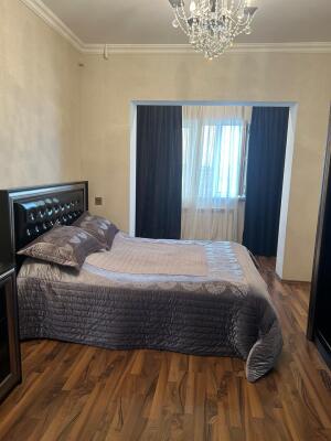 Bakı, köhnə tikili 2 otaqlı, satılır, 70 m²  , Binəqədi rayonu, 9-cu mikrorayon
