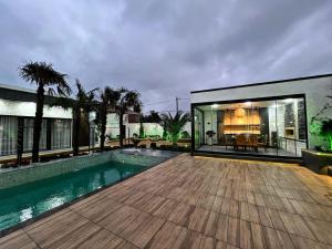 Bakı, bağ/həyət evi 5 otaqlı, satılır, 220 m² , 7 sot , Xəzər rayonu, Mərdəkan