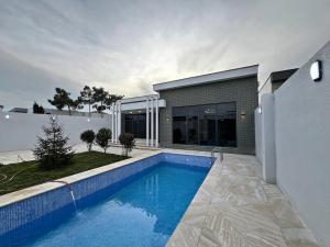 Bakı, həyət evi 4 otaqlı, satılır, 160 m² , 4.5 sot , Xəzər rayonu, Şüvəlan