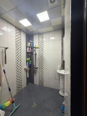 Bakı, köhnə tikili 4 otaqlı, satılır, 90 m²  , Binəqədi rayonu, 7-ci mikrorayon