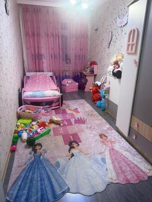 Bakı, köhnə tikili 3 otaqlı, satılır, 65 m²  , Binəqədi rayonu, 7-ci mikrorayon