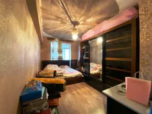 3 otaqlı köhnə tikili, satılır, 85 m², Bakı, Nizami rayonu, 8-ci kilometr