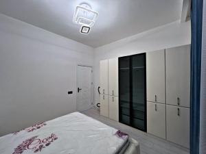 Bakı, bağ/həyət evi 4 otaqlı, satılır, 160 m² , 4 sot , Xəzər rayonu, Şüvəlan