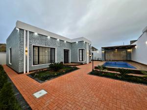 Bakı, bağ/həyət evi 5 otaqlı, satılır, 200 m² , 4 sot , Xəzər rayonu, Şüvəlan