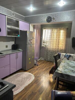 Bakı, köhnə tikili 2 otaqlı, satılır, 70 m²  , Binəqədi rayonu, 9-cu mikrorayon
