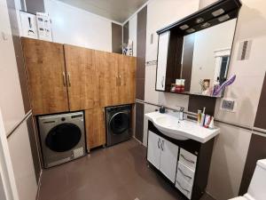 Bakı, yeni tikili 4 otaqlı, satılır, 156 m²  , Nizami rayonu