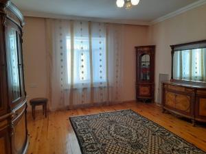 Abşeron, həyət evi 5 otaqlı, kirayə, 250 m² , 4 sot , Masazır