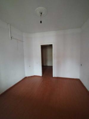 Bakı, köhnə tikili 2 otaqlı, satılır, 60 m²  , Xətai rayonu, H.Aslanov qəs.