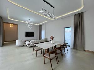 Bakı, həyət evi 5 otaqlı, satılır, 220 m² , 8 sot , Xəzər rayonu, Mərdəkan