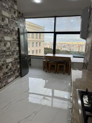 Bakı, köhnə tikili 3 otaqlı, satılır, 76 m²  , Səbail rayonu