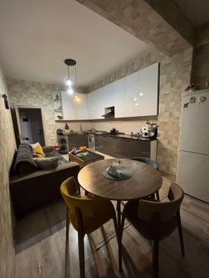 Bakı, yeni tikili 4 otaqlı, satılır, 100 m²  , Nərimanov rayonu