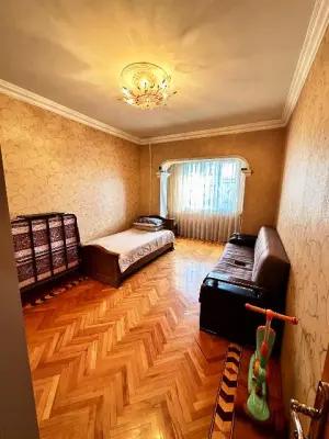 Bakı, köhnə tikili 3 otaqlı, satılır, 85 m²  , Nizami rayonu, 8-ci kilometr