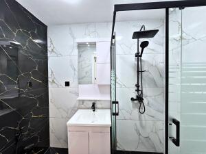 Bakı, bağ evi , satılır, 180 m² , 5.5 sot , Xəzər rayonu, Mərdəkan