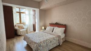 Bakı, köhnə tikili 2 otaqlı, günlük kirayə, 50 m²  , Səbail rayonu