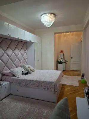 Bakı, yeni tikili 3 otaqlı, satılır, 135 m²  , Nəsimi rayonu, 5-ci mikrorayon