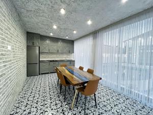 Bakı, həyət evi 5 otaqlı, satılır, 230 m² , 5.5 sot , Xəzər rayonu, Mərdəkan