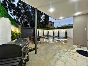 Bakı, bağ/həyət evi 4 otaqlı, satılır, 140 m² , 3 sot , Xəzər rayonu, Şüvəlan