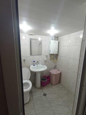 Bakı, köhnə tikili 2 otaqlı, satılır, 50 m²  , Nizami rayonu, 8-ci kilometr