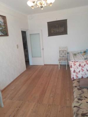 Bakı, köhnə tikili 2 otaqlı, satılır, 65 m²  , Suraxanı rayonu