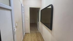 Bakı, köhnə tikili 2 otaqlı, satılır, 50 m²  , Binəqədi rayonu, 7-ci mikrorayon