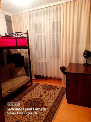 Bakı, köhnə tikili 2 otaqlı, satılır, 57 m²  , Binəqədi rayonu, Biləcəri qəs.