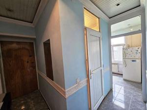Bakı, köhnə tikili 3 otaqlı, satılır, 80 m²  , Nizami rayonu, 8-ci kilometr