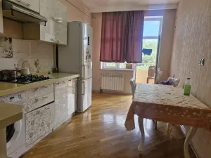 2 otaqlı yeni tikili, günlük kirayə, 79 m², Bakı, Yasamal rayonu