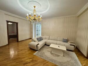 Bakı, yeni tikili 4 otaqlı, satılır, 159 m²  , Nərimanov rayonu