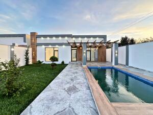 Bakı, həyət evi 4 otaqlı, satılır, 160 m² , 3.6 sot , Xəzər rayonu, Şüvəlan