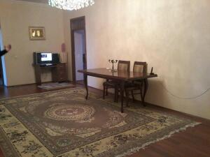 Bakı, həyət evi 6 otaqlı, satılır, 310 m² , 5 sot , Binəqədi rayonu, Binəqədi qəs.
