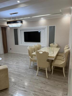 Bakı, yeni tikili 2 otaqlı, satılır, 80 m²  , Nəsimi rayonu, 5-ci mikrorayon