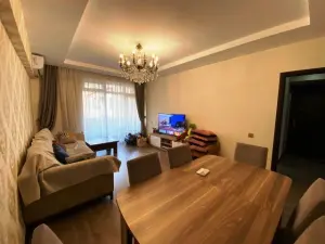 3 otaqlı köhnə tikili, satılır, 85 m², Bakı, Nizami rayonu, 8-ci kilometr