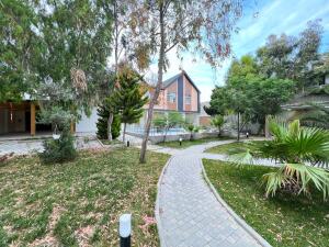 Bakı, həyət evi 5 otaqlı, satılır, 270 m² , 9 sot , Xəzər rayonu, Şüvəlan