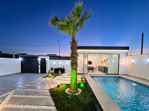 Bakı, həyət evi 5 otaqlı, satılır, 230 m² , 5 sot , Xəzər rayonu, Şüvəlan