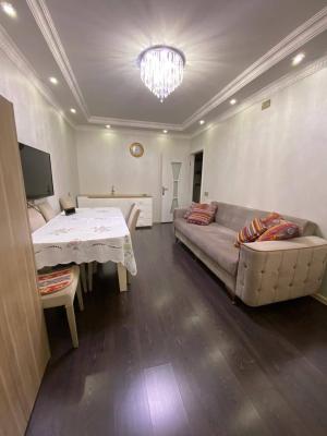 Bakı, köhnə tikili 4 otaqlı, satılır, 84 m²  , Xətai rayonu, Əhmədli