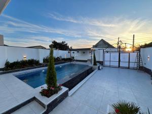 Bakı, həyət evi 4 otaqlı, satılır, 200 m² , 2.5 sot , Xəzər rayonu, Mərdəkan