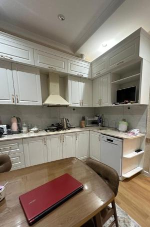 Bakı, köhnə tikili 2 otaqlı, satılır, 55 m²  , Nəsimi rayonu, 3-cü mikrorayon