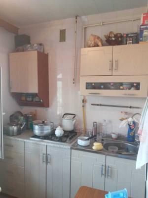 Bakı, köhnə tikili 2 otaqlı, satılır, 65 m²  , Suraxanı rayonu