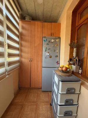 Bakı, köhnə tikili 3 otaqlı, satılır, 48 m²  , Nəsimi rayonu, 4-cü mikrorayon