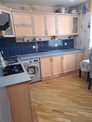Bakı, köhnə tikili 3 otaqlı, satılır, 87 m²  , Binəqədi rayonu, Sulutəpə qəs.