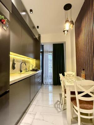Bakı, yeni tikili 3 otaqlı, satılır, 83 m²  , Nəsimi rayonu, 5-ci mikrorayon