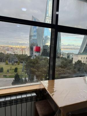 Bakı, köhnə tikili 3 otaqlı, satılır, 76 m²  , Səbail rayonu