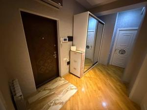 Bakı, yeni tikili 4 otaqlı, kirayə, 110 m²  , Binəqədi rayonu, 6-cı mikrorayon