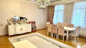 Bakı, yeni tikili 3 otaqlı, kirayə, 140 m²  , Nəsimi rayonu