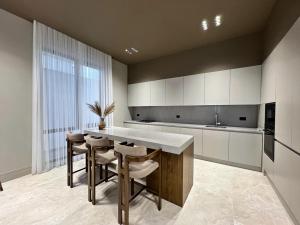 Bakı, həyət evi 4 otaqlı, satılır, 250 m² , 4 sot , Xəzər rayonu, Mərdəkan