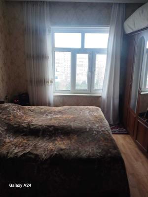 Bakı, köhnə tikili 3 otaqlı, satılır, 75 m²  , Yasamal rayonu, Yeni Yasamal qəs.