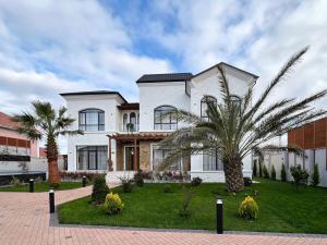 Bakı, həyət evi 6 otaqlı, satılır, 400 m² , 10 sot , Xəzər rayonu, Mərdəkan