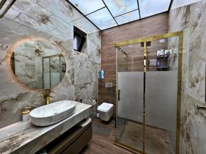 Bakı, bağ/həyət evi 4 otaqlı, satılır, 220 m² , 2.5 sot , Xəzər rayonu, Şüvəlan